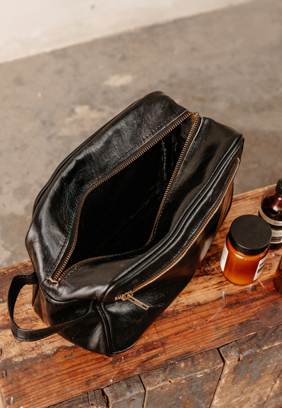 Nomad Toiletries Bag